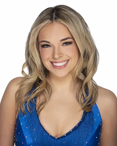 New Engalnd Patriots Cheerleader Meredith